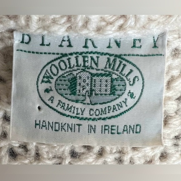 🤩 NEW LISTING! Blarney Woollen Mills Vintage Cream Cable Knit Wool Sweater Sz L - Picture 8 of 11